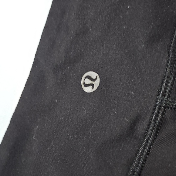 Lululemon Black Low-Waisted Leggings Size 6 - Picture 3 of 5